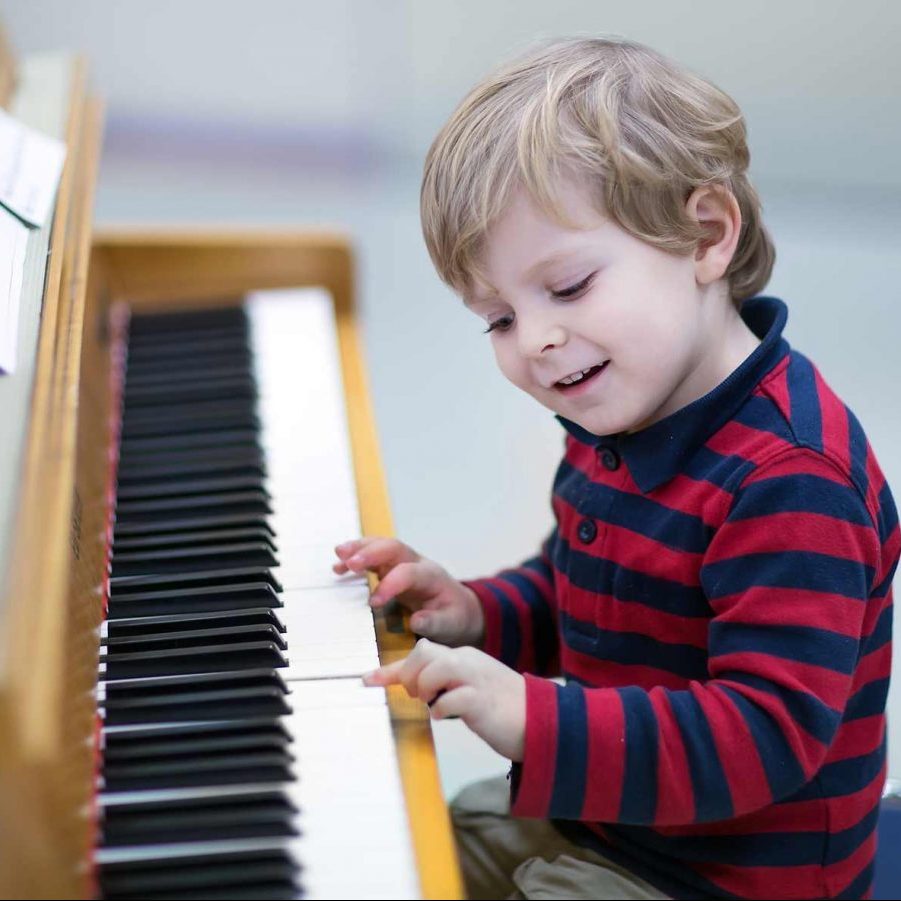 Học Piano làm bé thông minh hơn